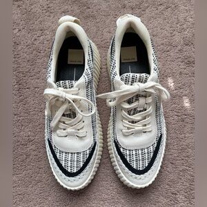 Dolce Vita Dannis Platform Sneaker - 9.5